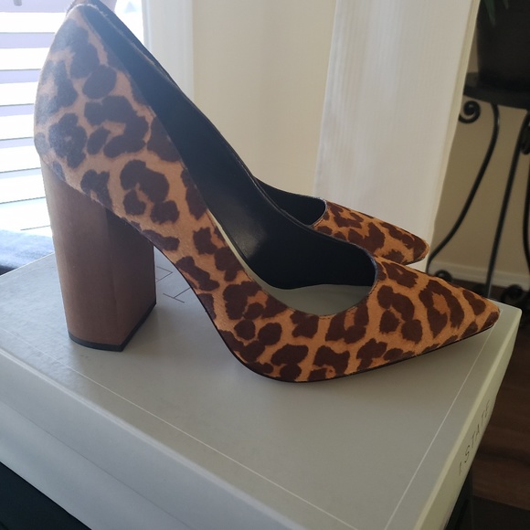 Shoes - Picture 2 of 3